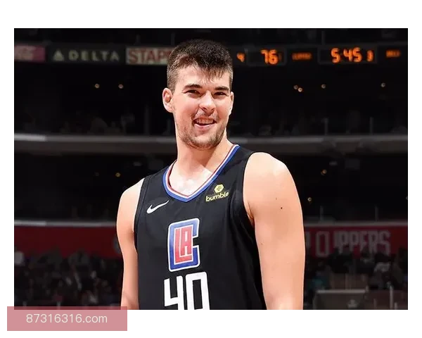 佩纳罗vs维斯特巅峰对决解析战术走势与胜负关键前瞻深度观察 佩纳罗vs维斯特巅峰对决解析战术走势与胜负关键前瞻深度观察