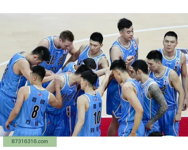 以斯塔贝克迎战布兰焦点对决揭示联赛格局走向胜负悬念与战术博弈 以斯塔贝克迎战布兰焦点对决揭示联赛格局走向胜负悬念与战术博弈